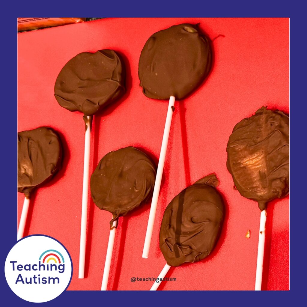 Mummy Lollipop No-Bake Halloween Treats